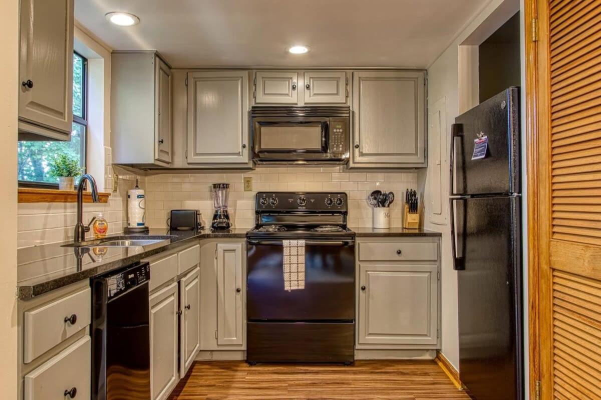 Pinecrest Townhomes-1King-2Queen Unit-Renovated Pigeon Forge Exterior foto