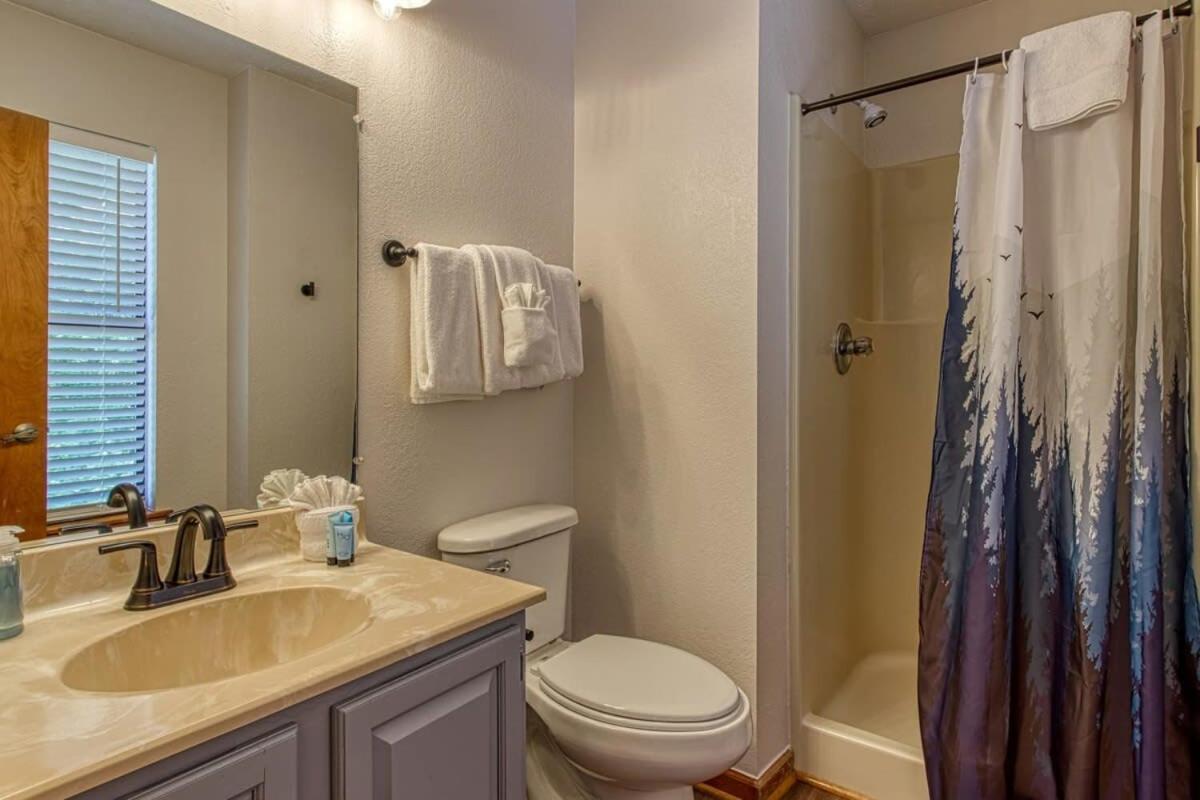 Pinecrest Townhomes-1King-2Queen Unit-Renovated Pigeon Forge Exterior foto