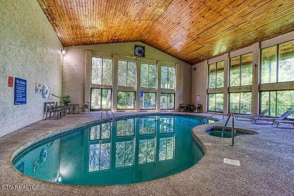 Pinecrest Townhomes-1King-2Queen Unit-Renovated Pigeon Forge Exterior foto